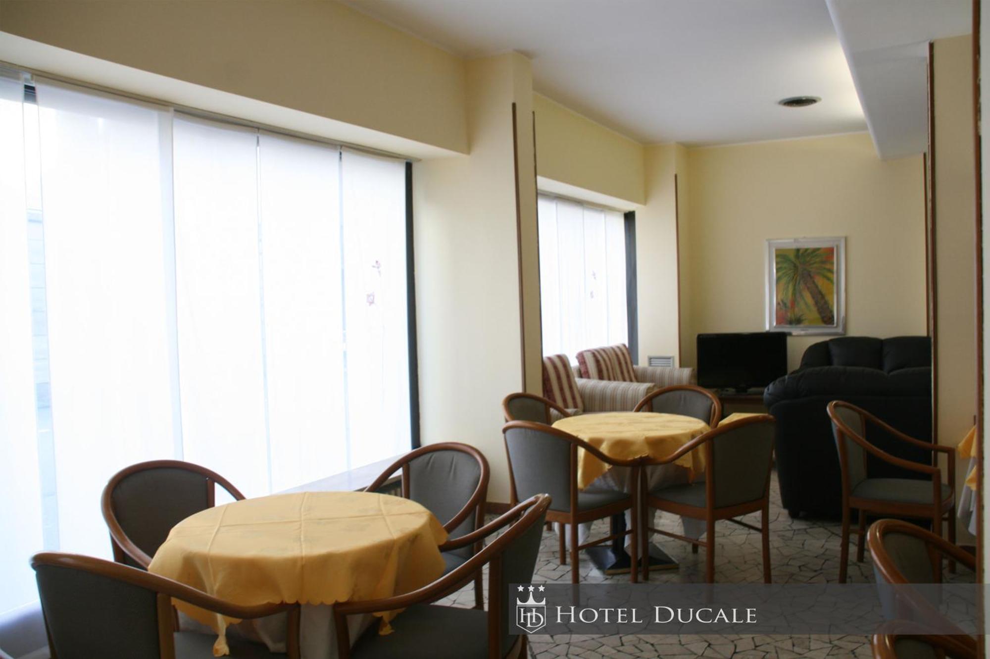 Hotel Ducale Vigevano Luaran gambar